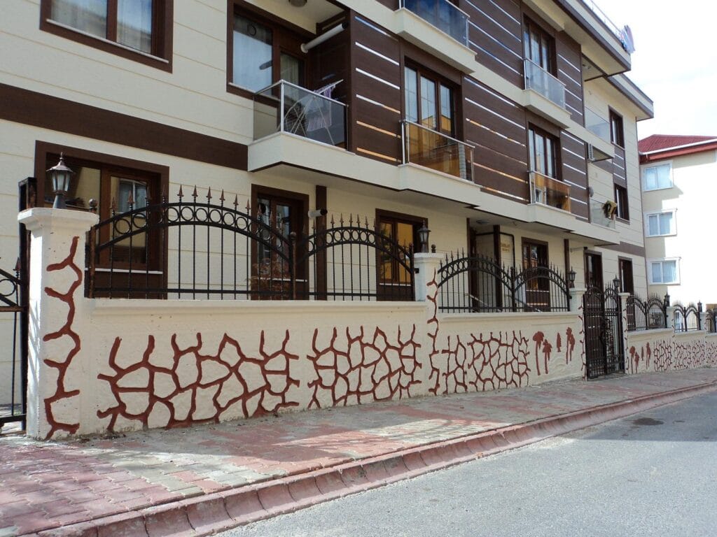 Taş Desenli Çelik Kalıp Duvar