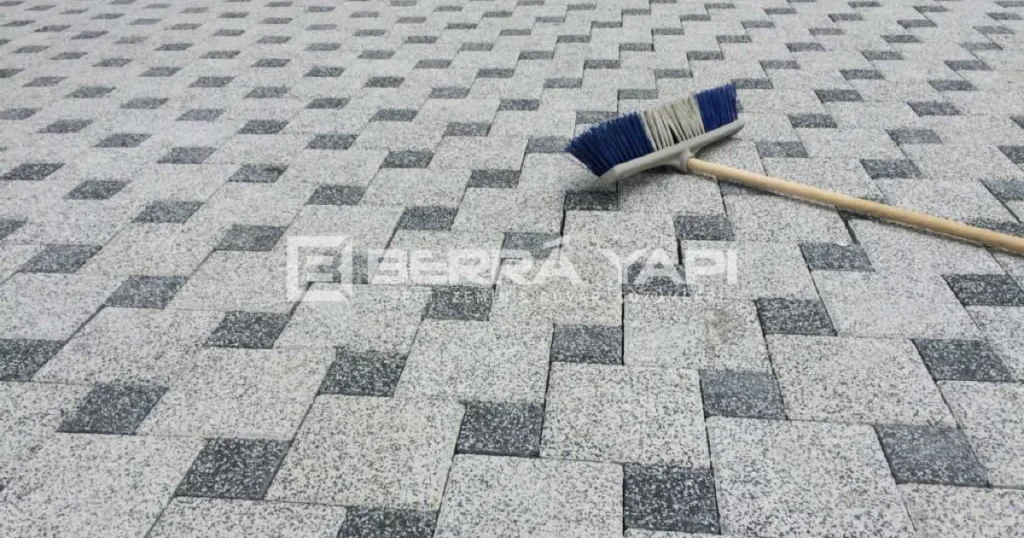 Parke Taşı Döşeme Öncesi Zemin Hazırlığı Nasıl Yapılır?