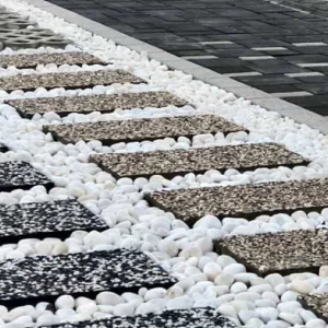 Bahçe Yolu Tasarımında Adım Taşı Kullanımı